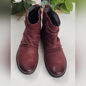 Chic Burgundy Leather Ankle Boots